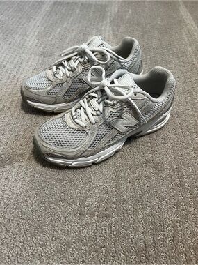 New Balance 740 Sneakers